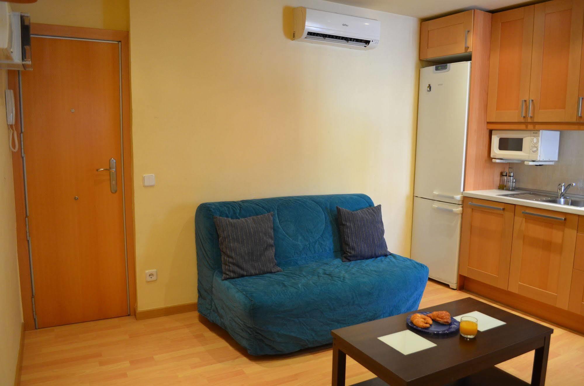 Apartment Bed&Bcn Sant Andreu II برشلونة المظهر الخارجي الصورة
