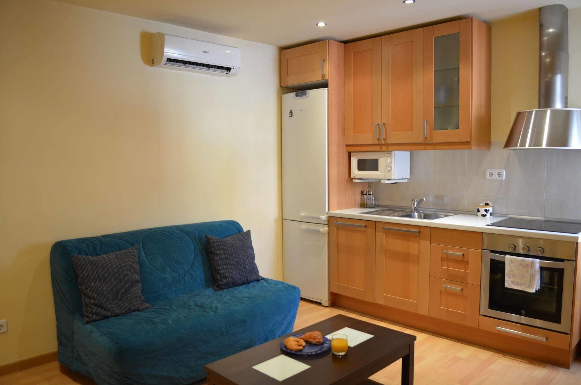 Apartment Bed&Bcn Sant Andreu II برشلونة المظهر الخارجي الصورة